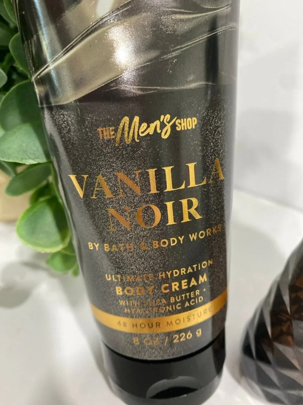 Men’s “Vanilla Noir” Bath & Body Works New 2-Pc Body Care Set